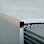 Imagen de Guarda aluminio Quadra 12x10mm x 2,5m Ceniza ATRIM 3466