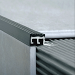 Imagen de Protector de escalón Border Gris Claro 10x18mm 2,5 m ATRIM 919